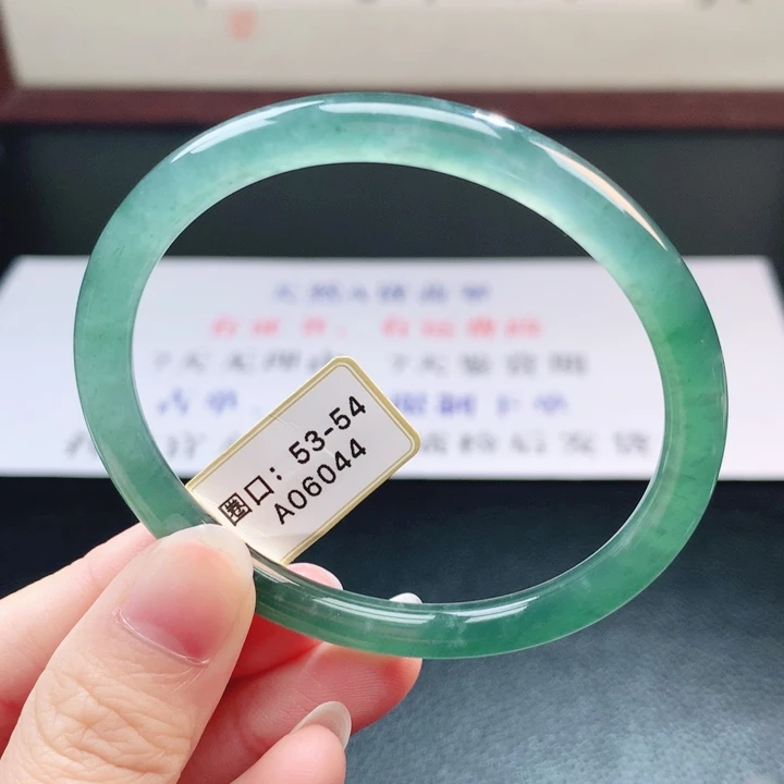 翡翠未镶嵌手镯翡翠手镯35