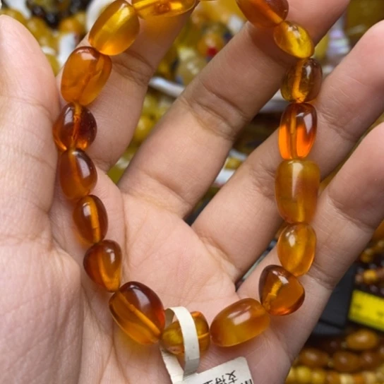 未镶嵌琥珀珠宝奇石