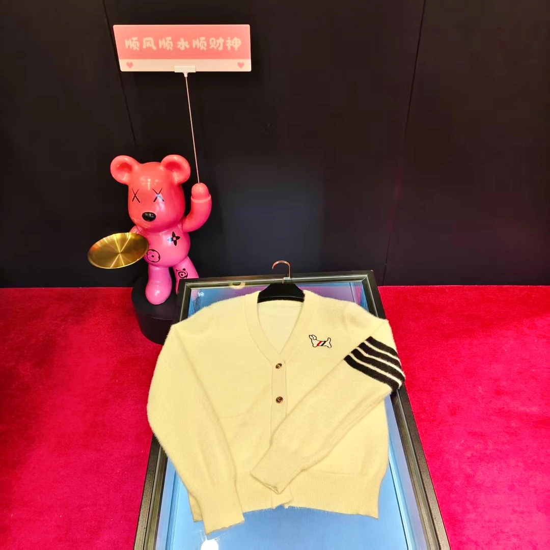 +286 新款针织上衣时尚经典开衫长袖V领百搭