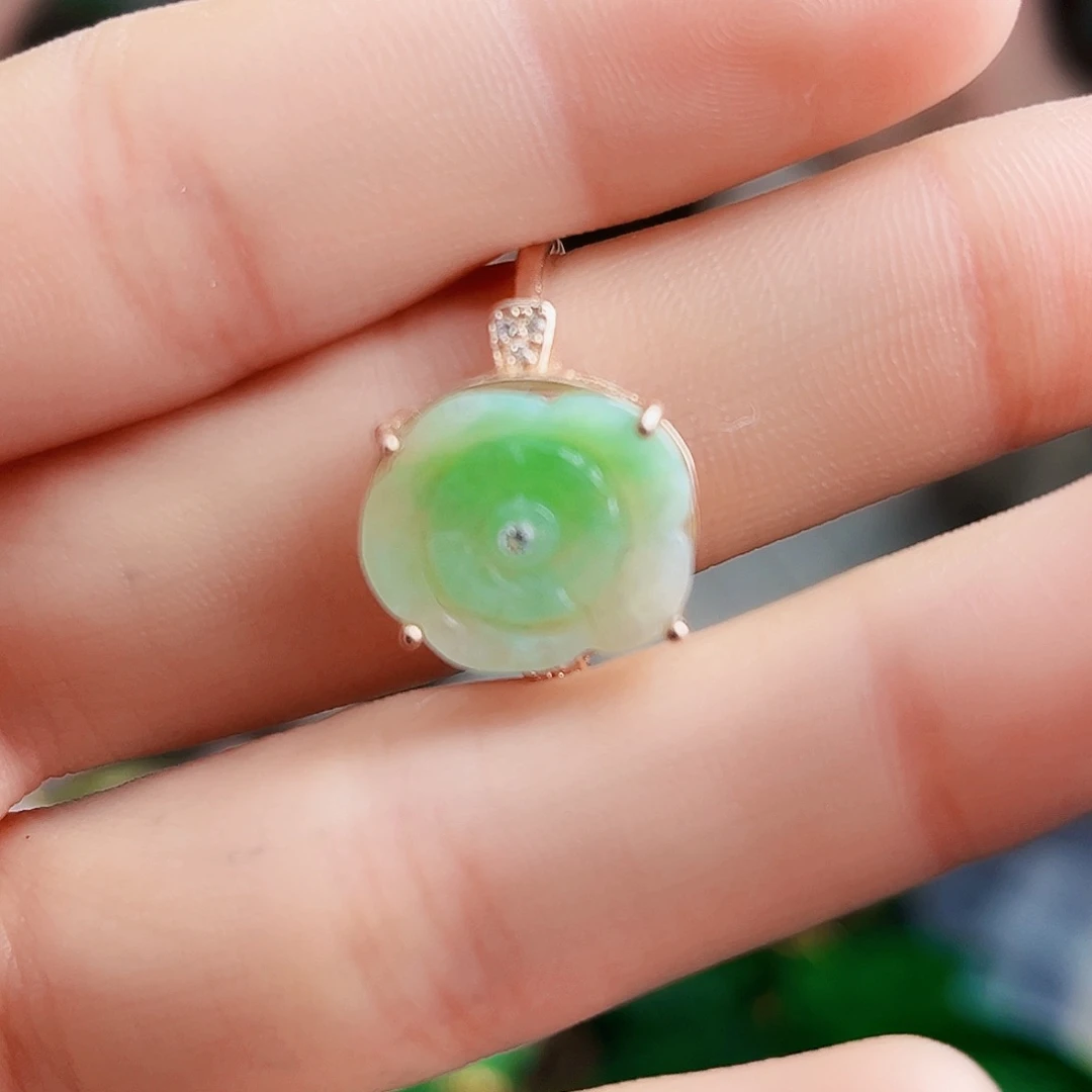 颈饰银S925镶嵌翡翠多样性