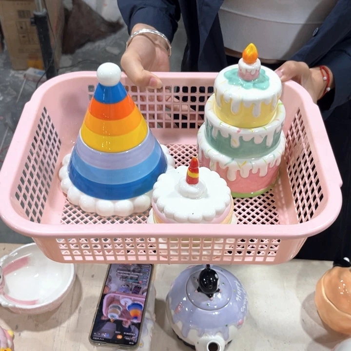 我们的生活是以自己为