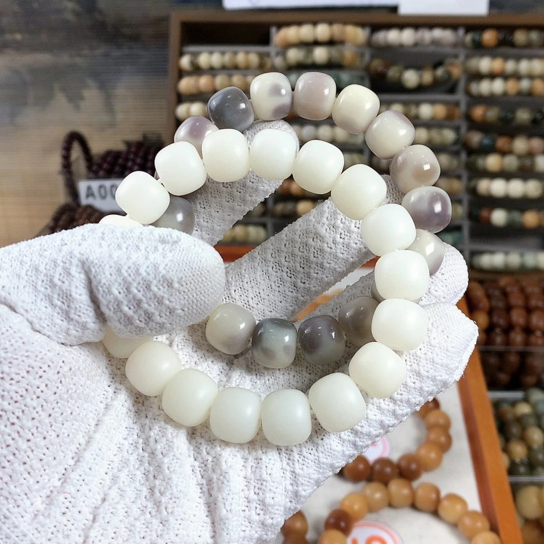 【闪购商品】菩提根/象牙果手串C*