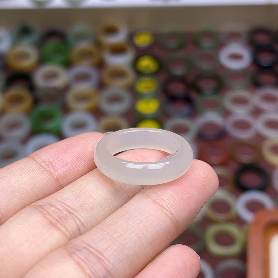 和田玉戒指未镶嵌18.1内径17圈冰白