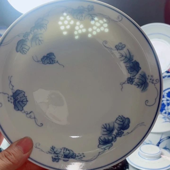 青花玲珑7寸窝盘葡萄
