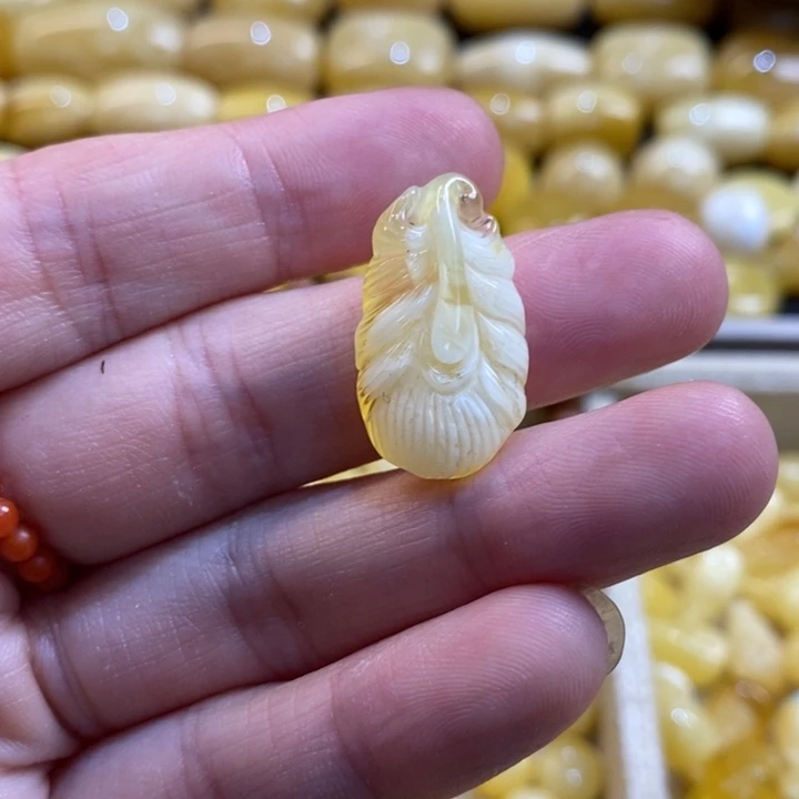 未镶嵌琥珀裸石原矿琥珀蜜蜡配饰