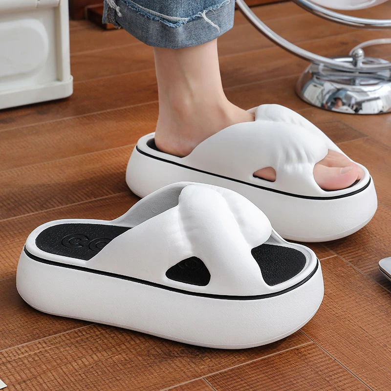 夏季新款厚底拖鞋女外穿ins潮时尚软底防滑防臭增高沙滩凉拖鞋女