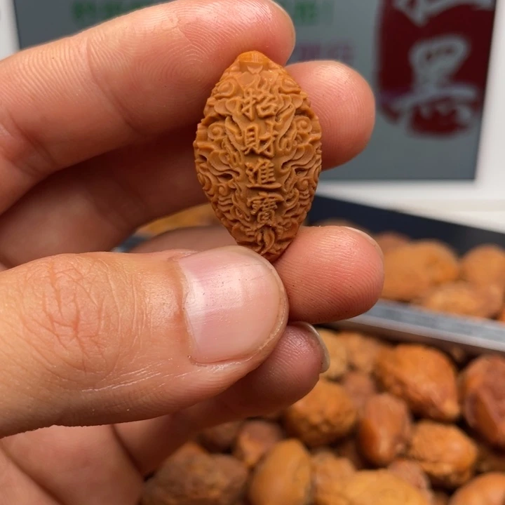 吊坠橄榄核橄榄核雕刻单籽。