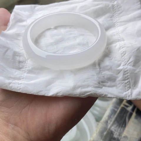 蔡***蔡未镶嵌手镯石英质玉（金丝玉）