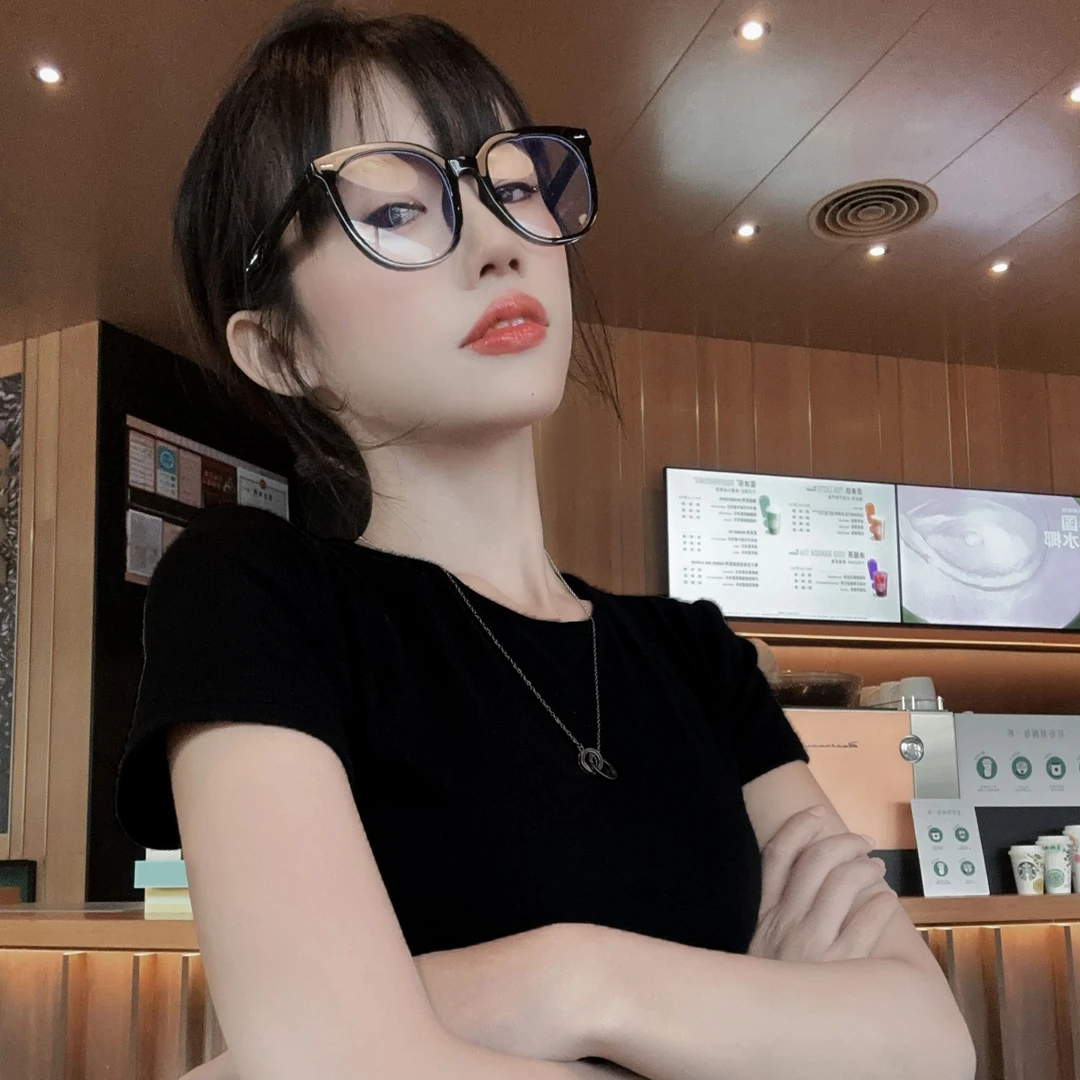 超轻大框近视眼镜女可配度数防蓝光高级感方圆脸显瘦素颜神器