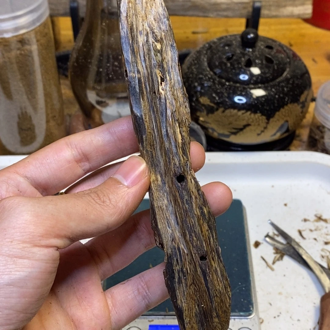 沉香高油香薰乌身30克