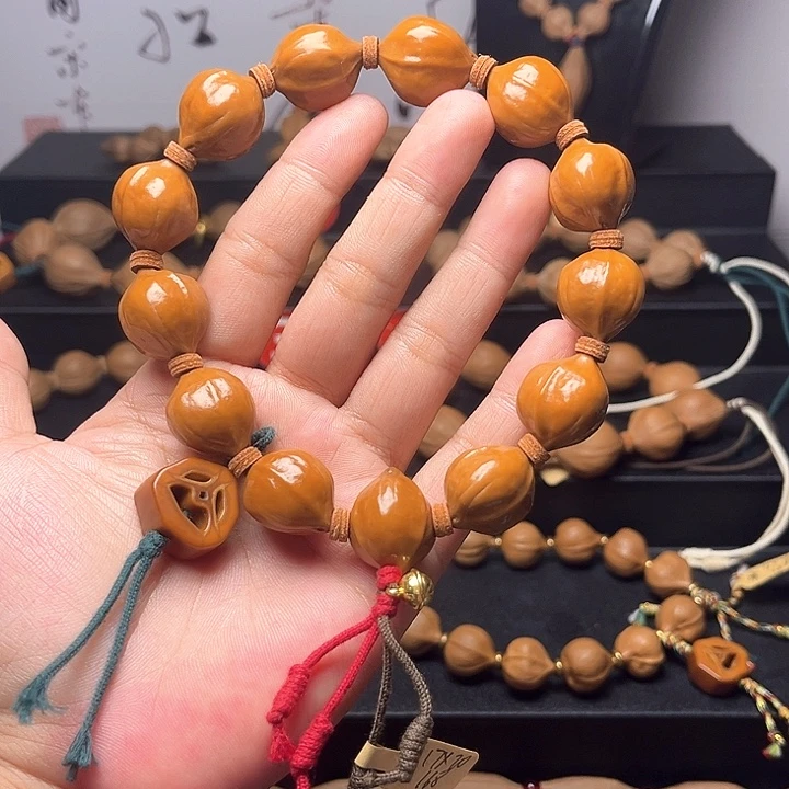L***️橄榄核手串蜜桃 17