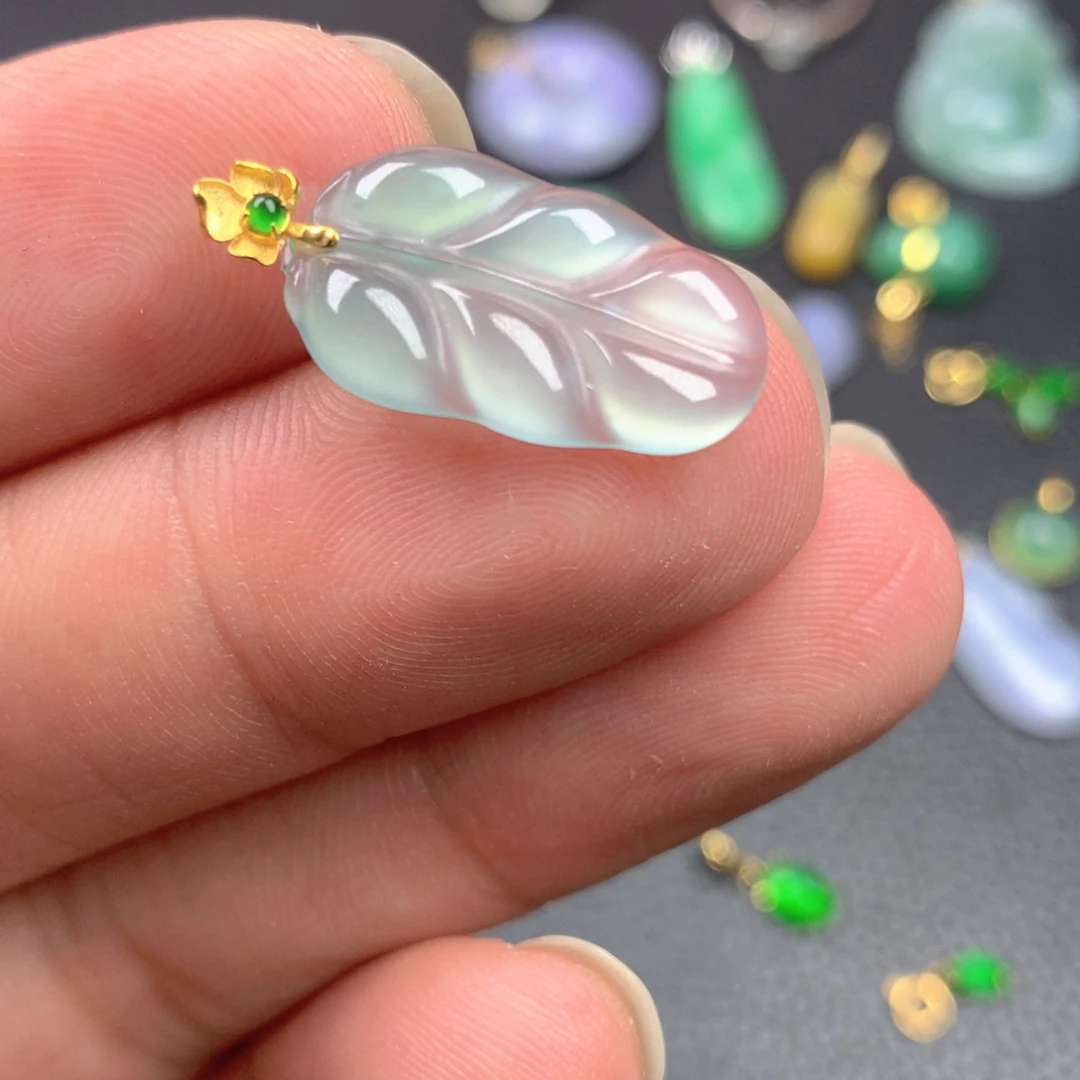 【闪购商品】翡翠18K金镶嵌颈饰翡翠