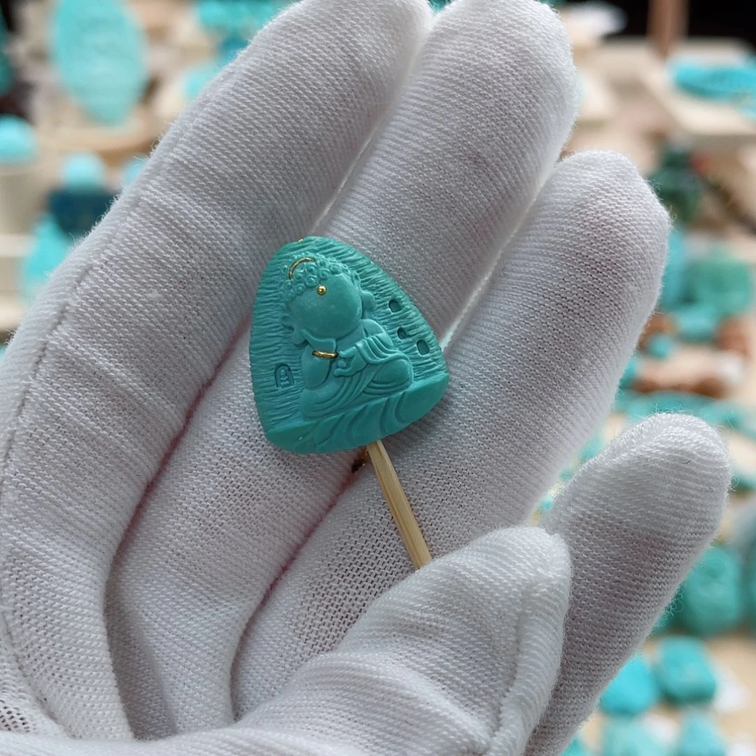 绿松石未镶嵌珠宝奇石