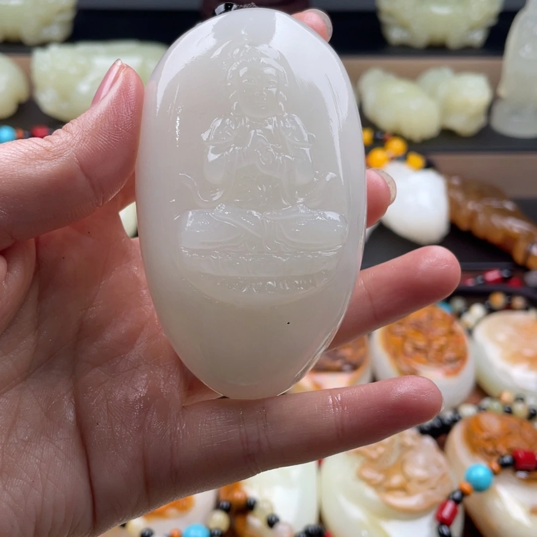 岸***上石材天然古青石手把件