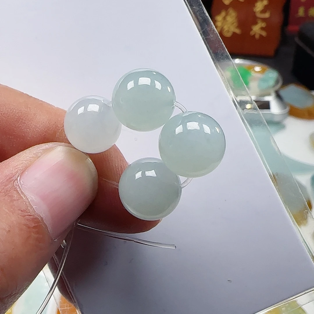 定制翡翠未镶嵌翡翠300一个