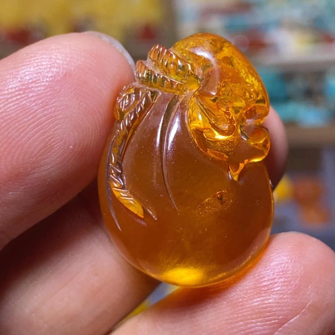 金珀未镶嵌裸石配饰