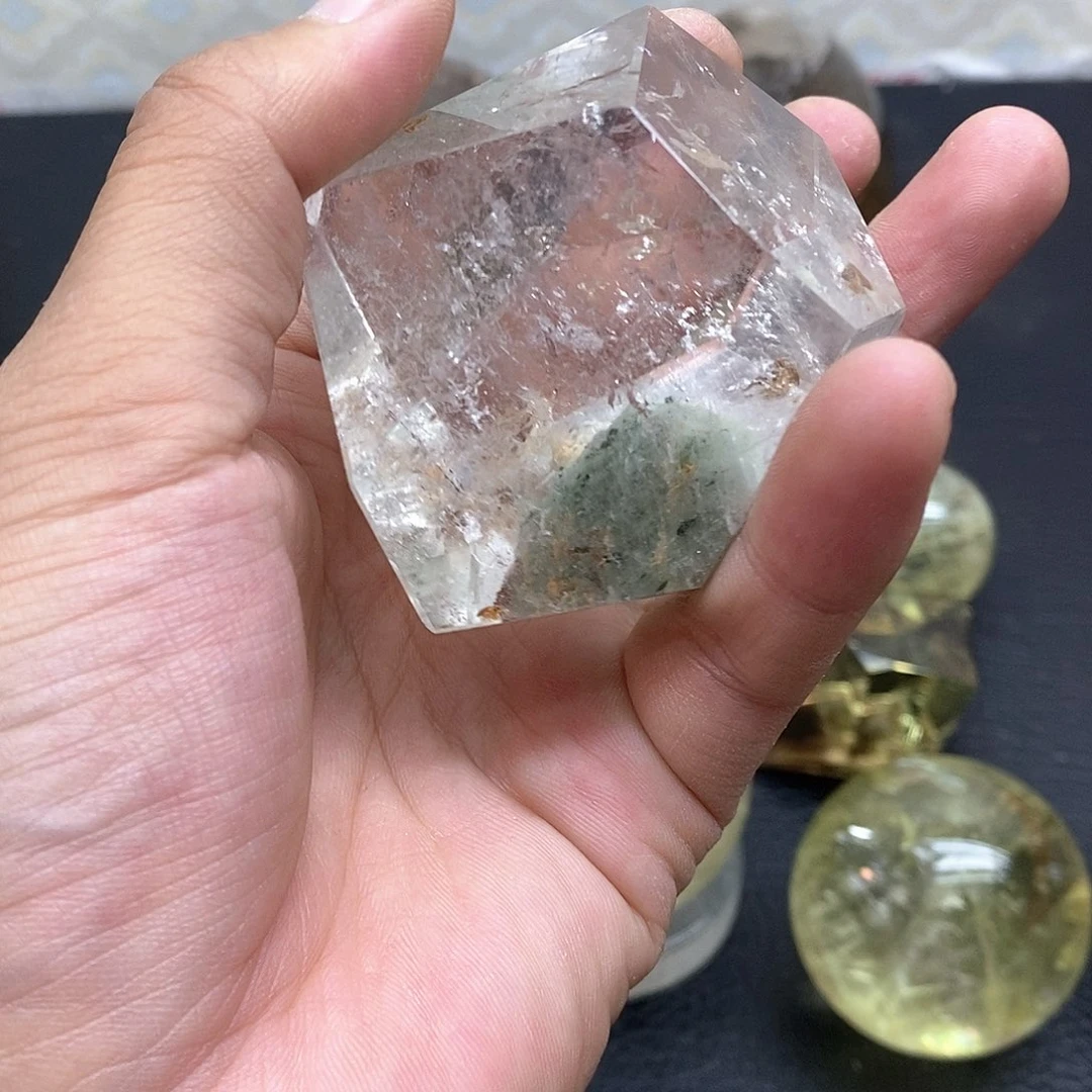 未镶嵌珠宝半成品水晶150水晶石