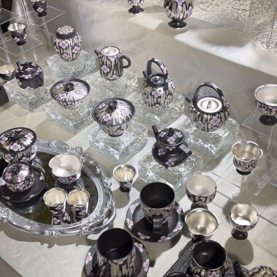 瓷片8811一起逛集市啦