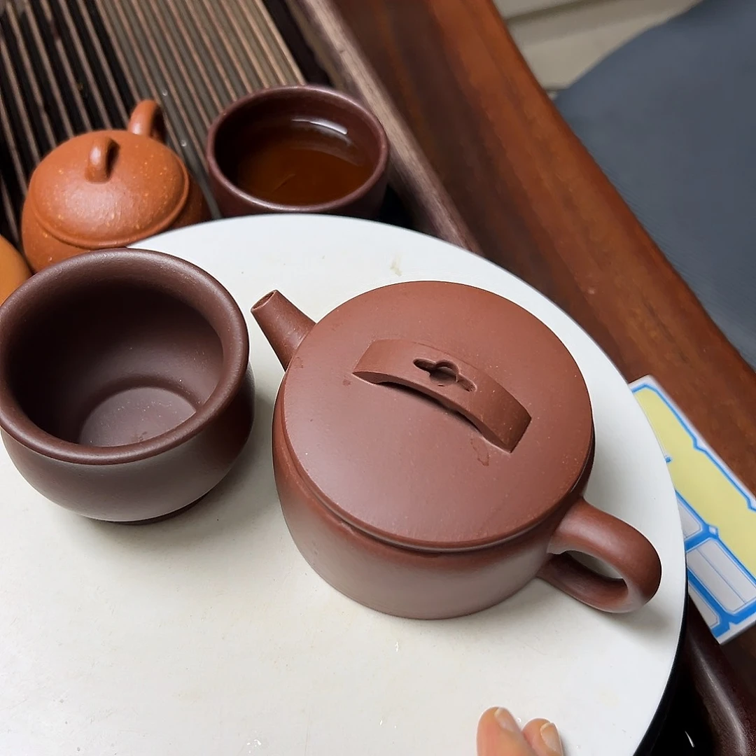 紫泥茶壶紫砂壶等传统