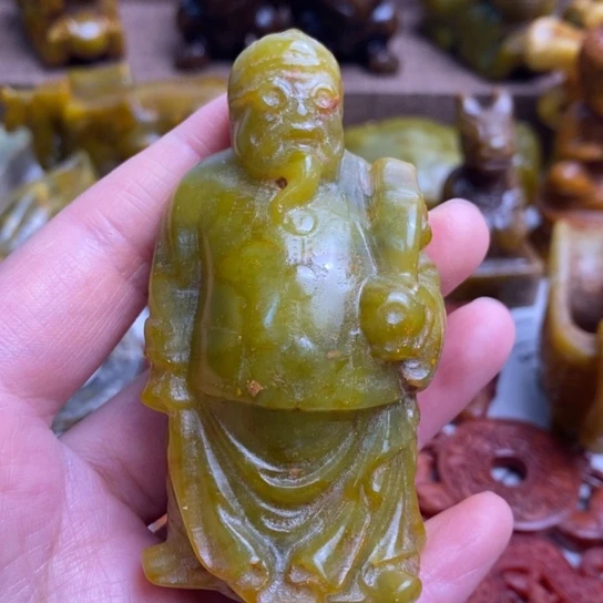 蛇纹石玉未镶嵌颈饰82