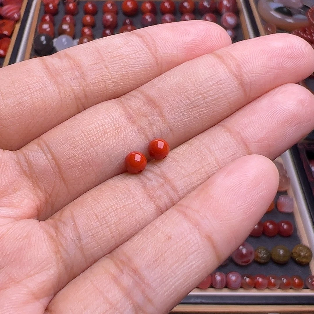 小***郎南红玛瑙未镶嵌珠宝奇石