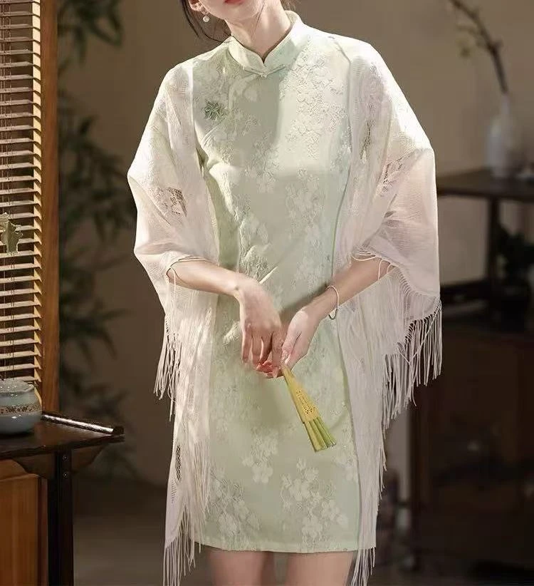 新款蕾丝三角斤流苏四季可用搭配旗袍披肩
