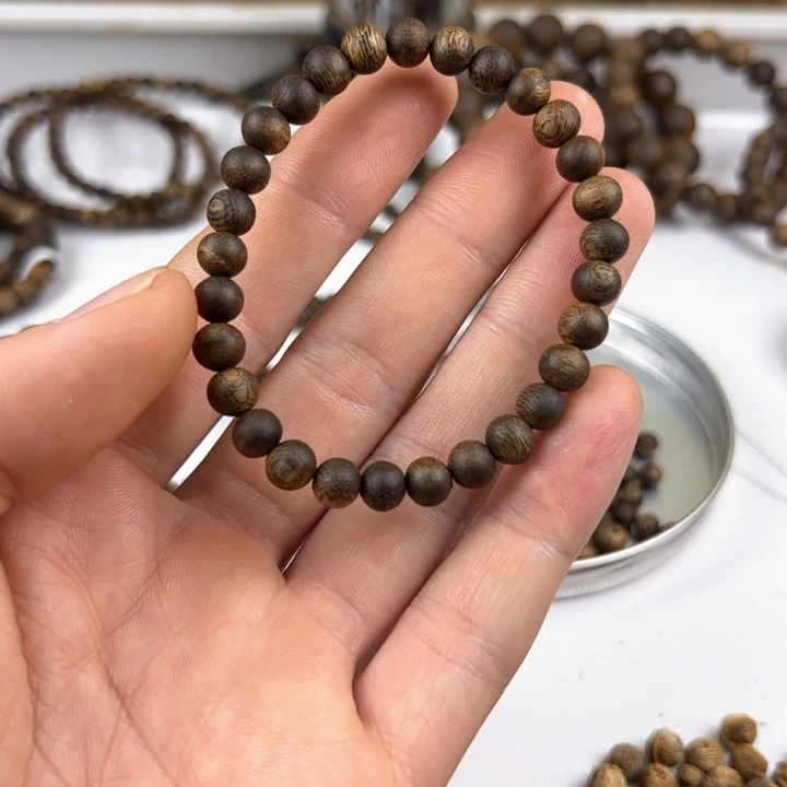 沉香手串圆珠单圈6mm