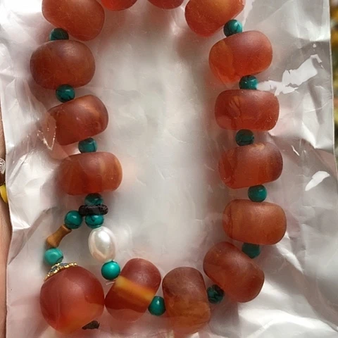 大叶紫檀（黑酸枝木类）何*