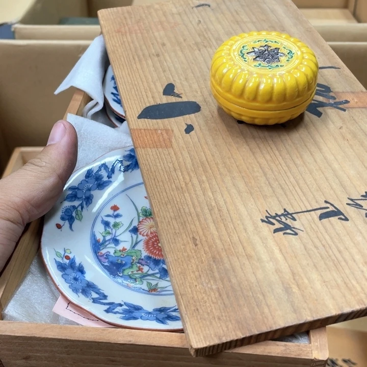 瓷片M****E瓷片哈哈哈哈哈