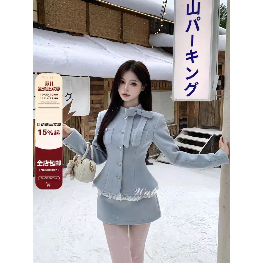 画解WAHJlU 蓝色绯闻 冬季蝴蝶结设计蕾丝拼接显瘦呢子外套女半裙