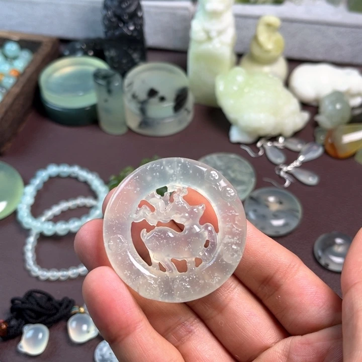 蛇纹石玉未镶嵌挂件