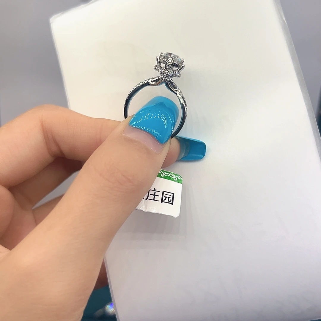 实验室培育钻石铂Pt950镶嵌皇室庄园一克拉   13