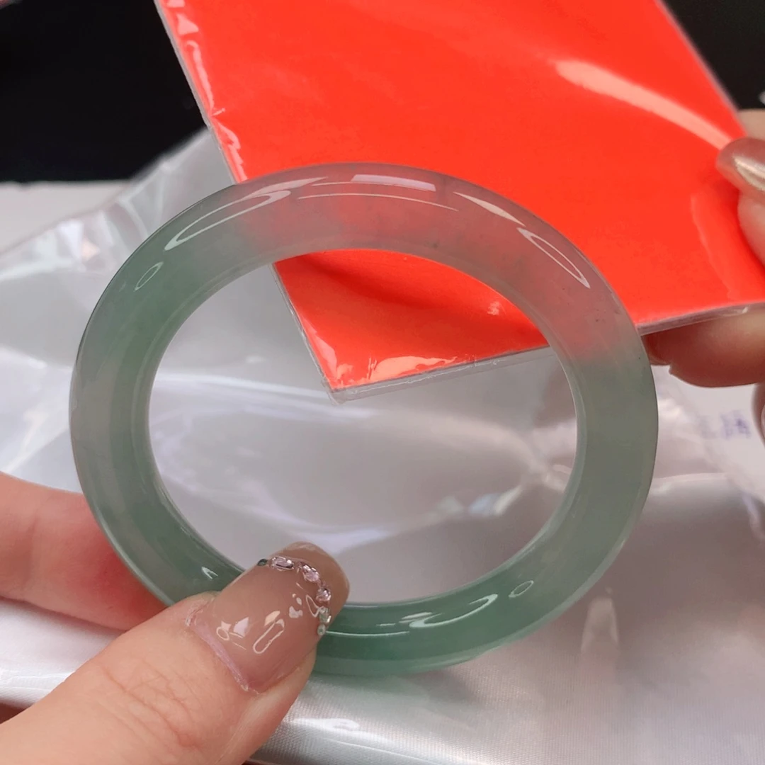 翡翠手镯未镶嵌缅甸天然A货翡翠