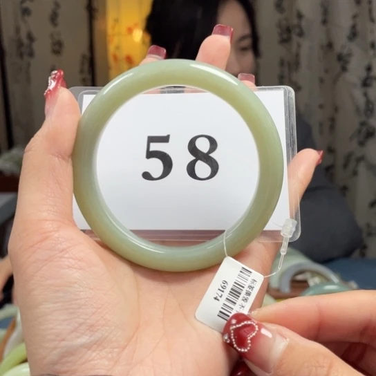 【闪购商品】和田玉手镯未镶嵌