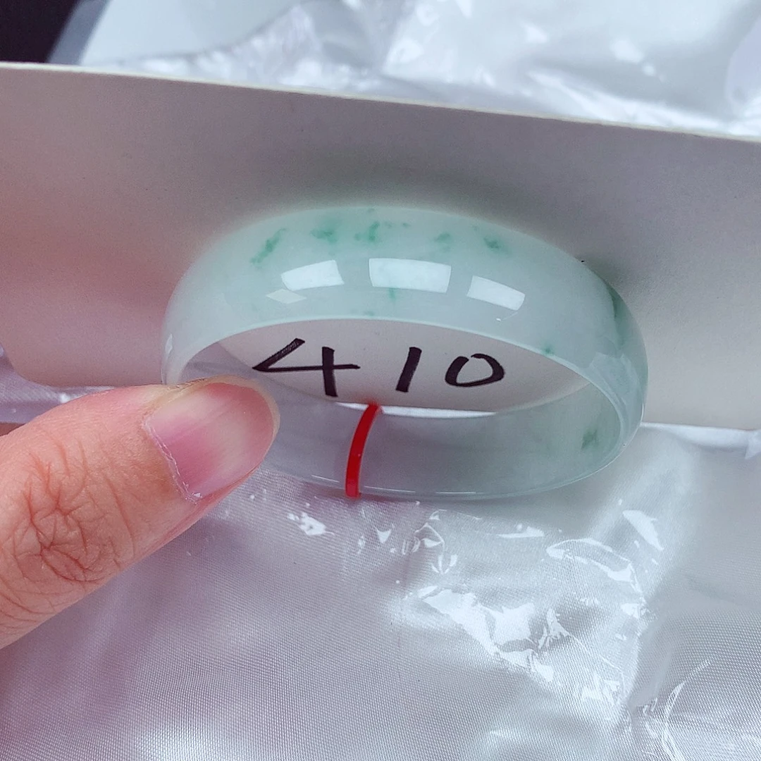 翡翠未镶嵌手镯翡翠