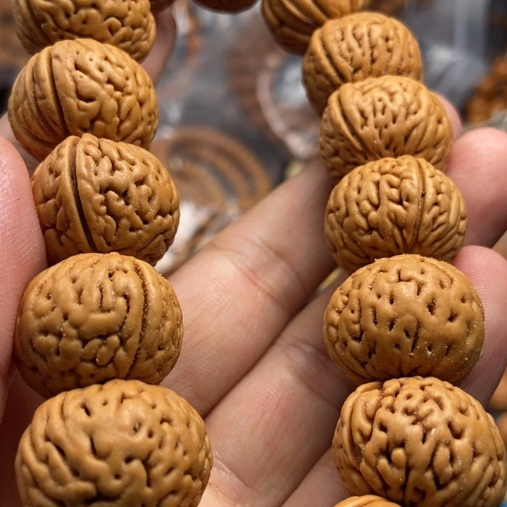 猴头核桃吊坠哇***！在线不