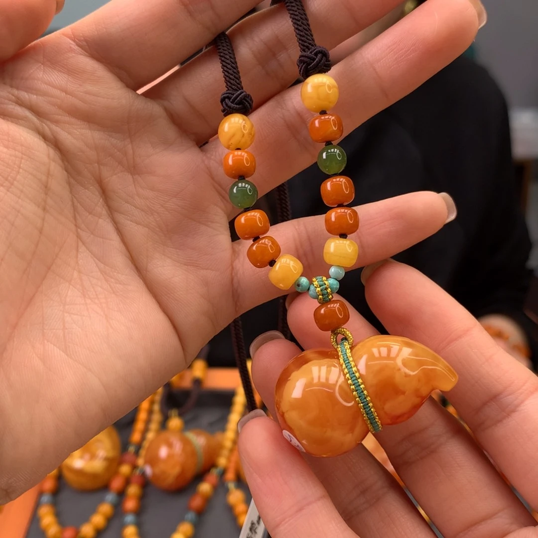 蜜蜡颈饰未镶嵌葫芦