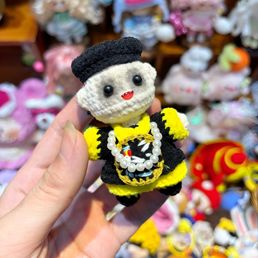 纯手工钩织编织针织刺绣款小僵尸成品玩偶钥匙扣包包挂件摆件