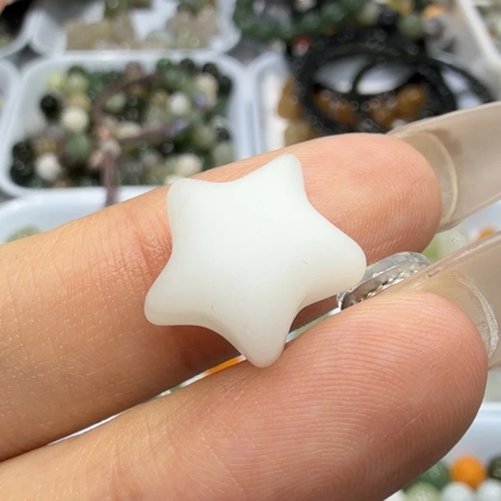 和田玉未镶嵌珠宝半成品