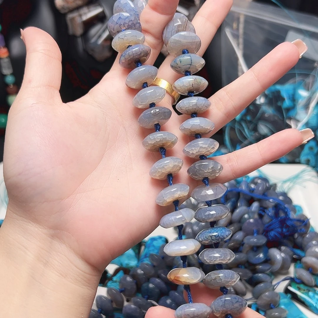 玛瑙/玉髓未镶嵌珠宝半成品t545 18m 龙鳞纹雨过晴天一条