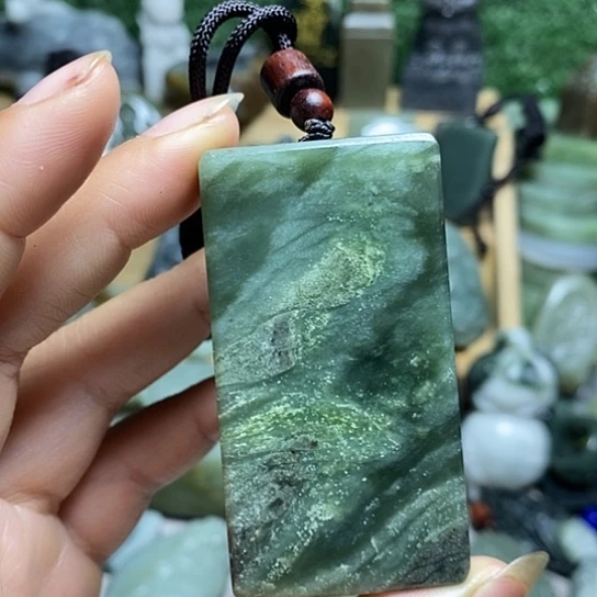 未镶嵌和田玉（糖玉）珠宝半成品