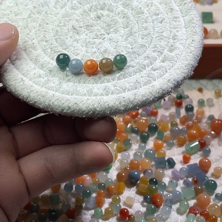 翡翠散珠未镶嵌定制翡翠卡7+