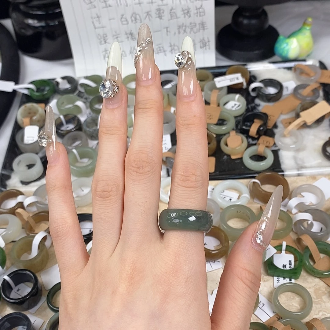 未镶嵌戒指和田玉z65粉青轮胎17.6