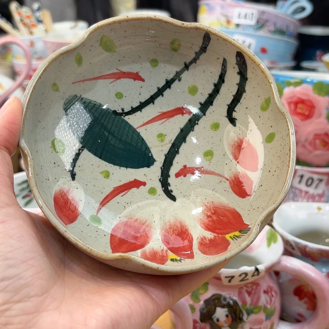 瓷片兔兔哈哈好可爱哦哈