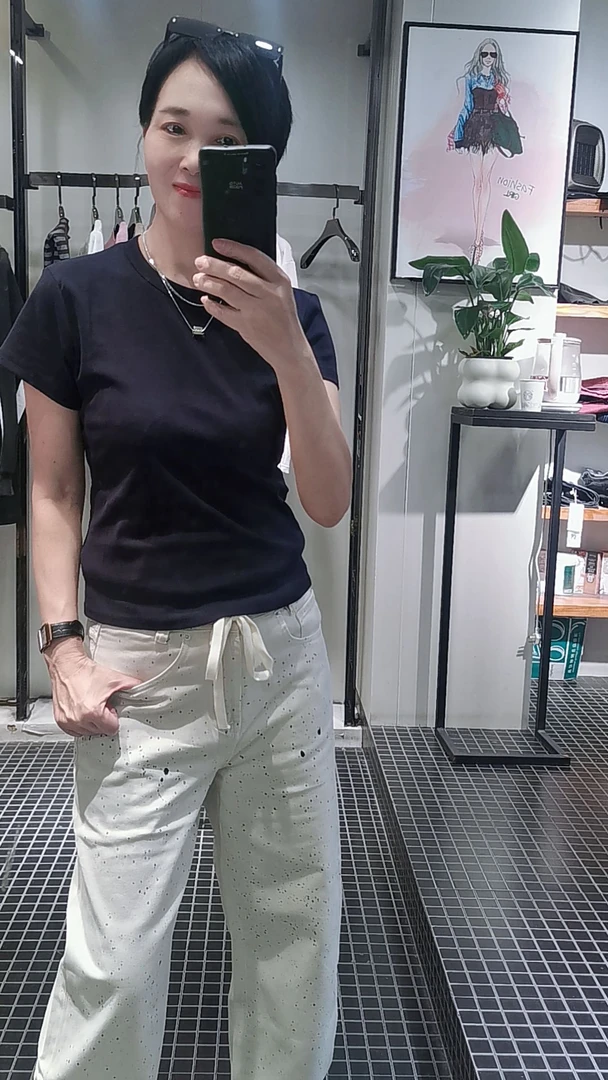 欧洲站短袖T恤女2025年夏季新品修身显瘦垫肩百搭圆领纯棉上衣ins