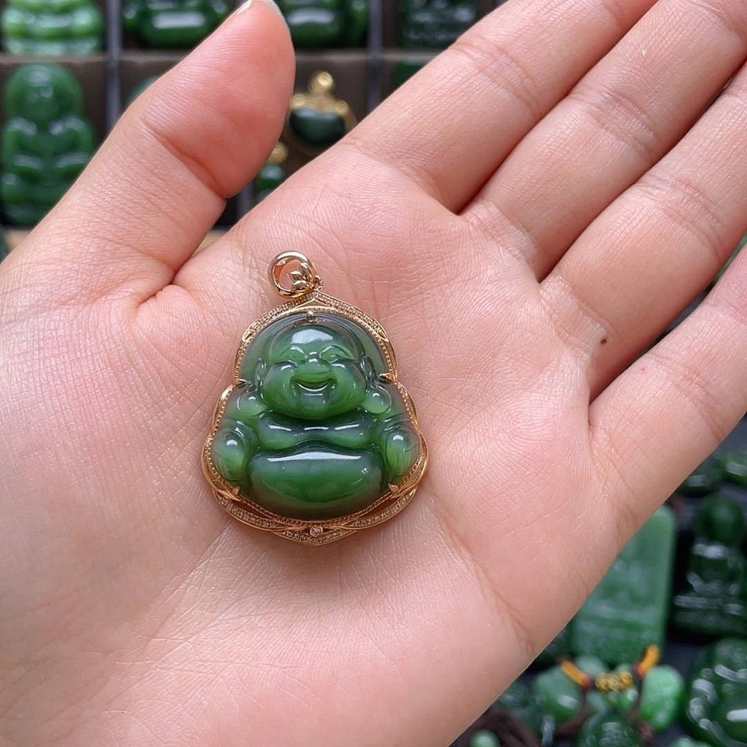 颈饰18K金镶嵌和田玉