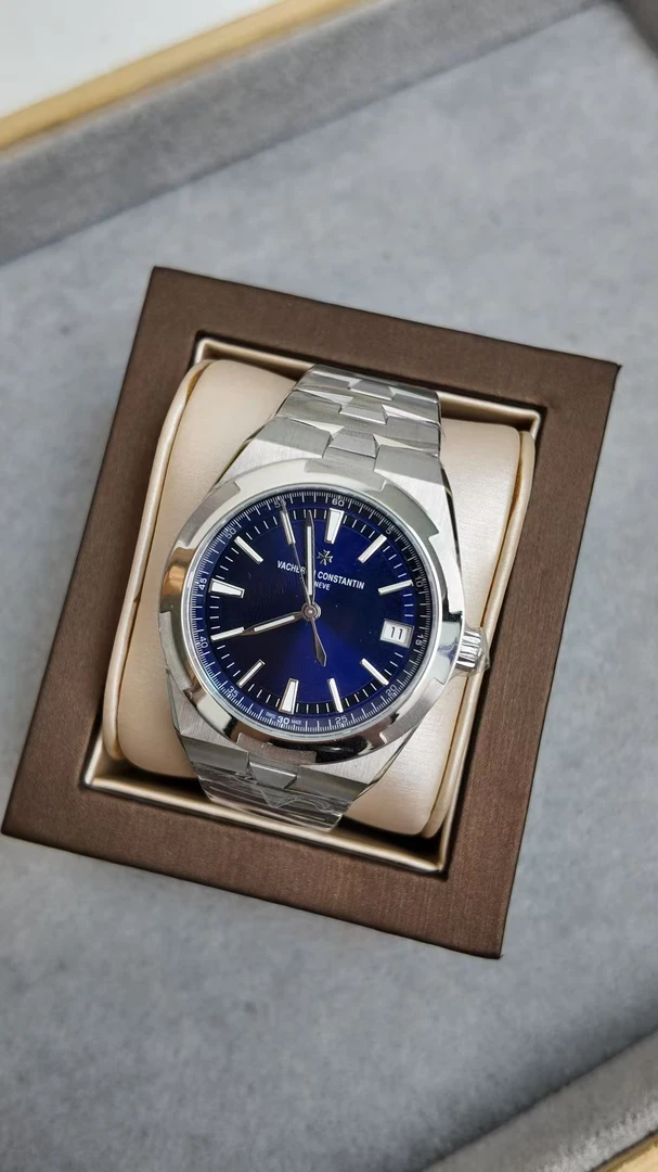 未使用 Vacheron Constantin/江诗丹顿 全新江诗丹顿4520V蓝盘