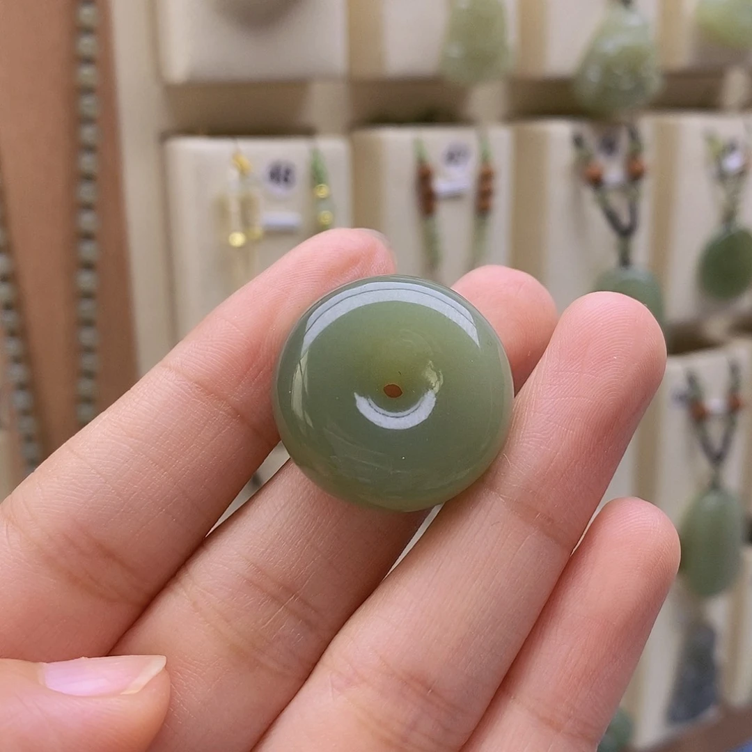 霞***和田玉未镶嵌颈饰