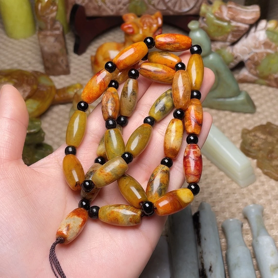 蛇纹石玉未镶嵌颈饰