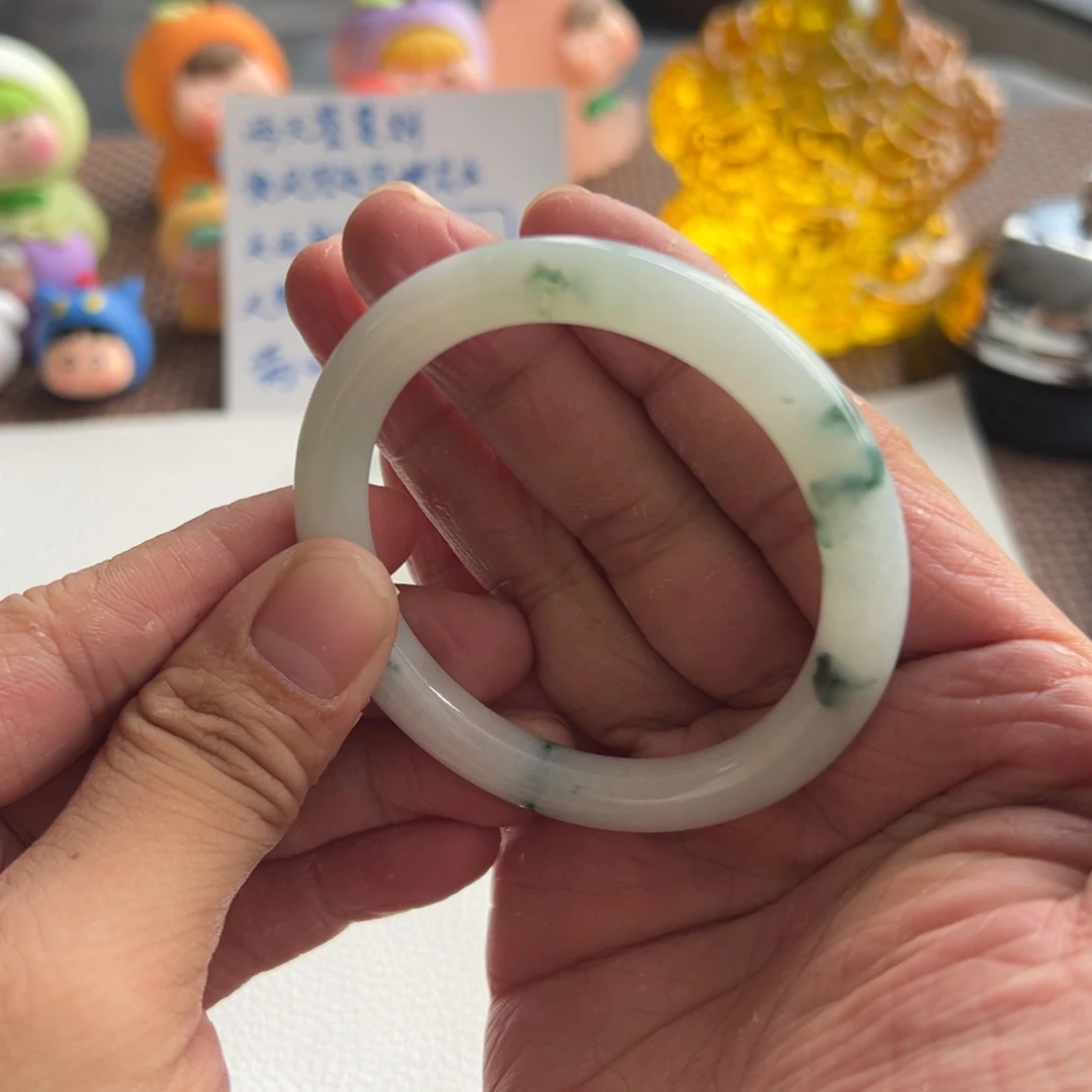 翡翠未镶嵌手镯2号50.9